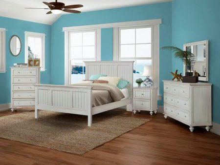 Sea Winds Trading Monaco 5 Piece Queen Bedroom Set in Blanc For Sale