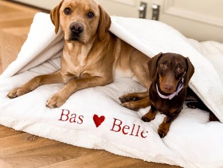 Valentines Edition Sleepy Burrows Bed by Lords & Labradors Hot on Sale