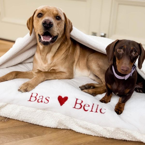 Valentines Edition Sleepy Burrows Bed by Lords & Labradors Hot on Sale